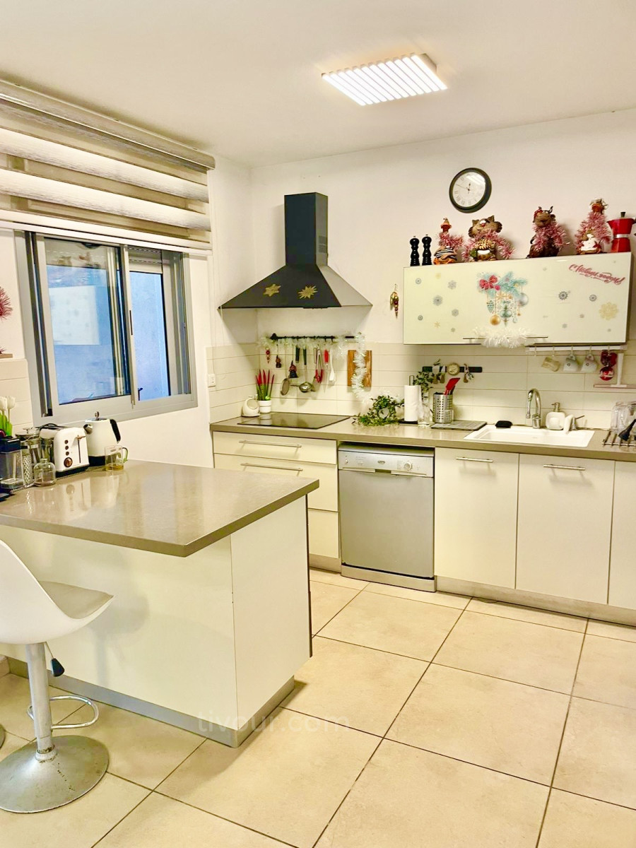 Apartamento 5 cômodos  Ashdod Marina 210-IBL-2026