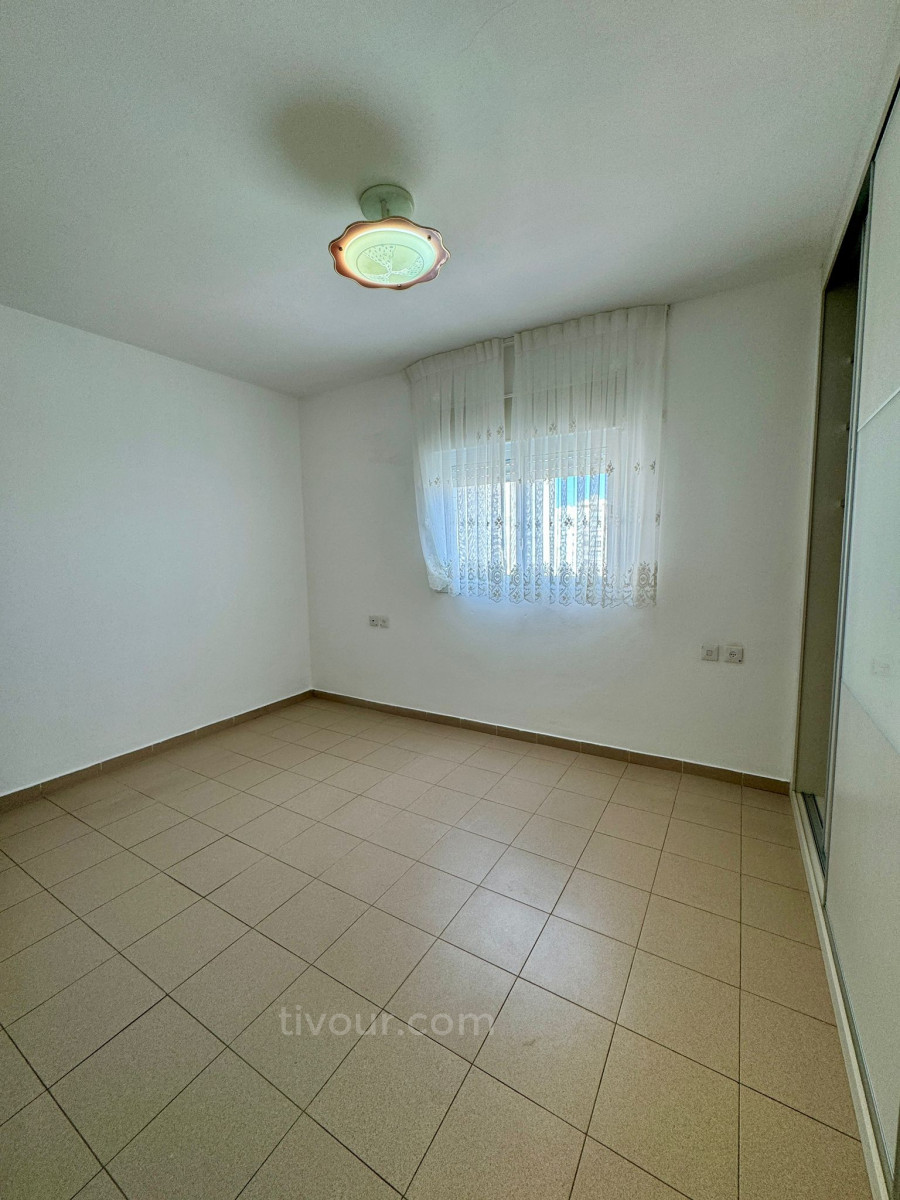 Apartamento 4 cômodos  Ashdod Dalet 210-IBL-2044