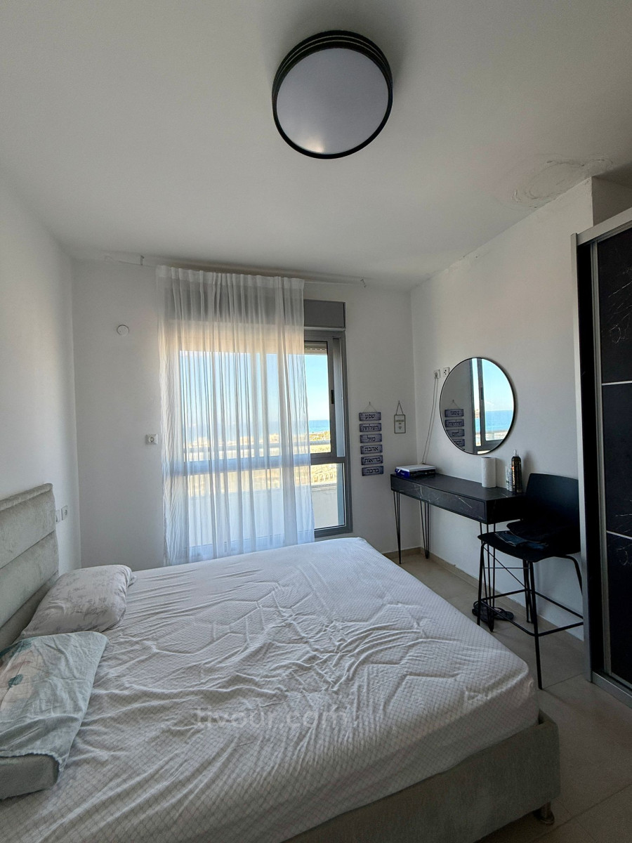 Apartamento 5 cômodos Ashdod Marina 210-IBL-2070