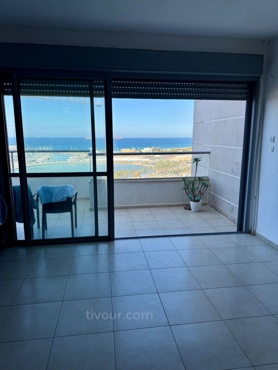Apartamento 5 cômodos Ashdod Marina 210-IBL-2070