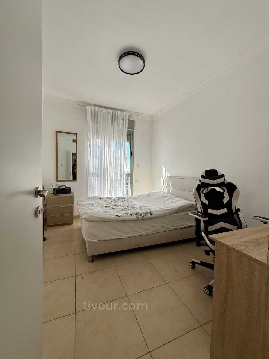 Apartamento 5 cômodos Ashdod Marina 210-IBL-2070