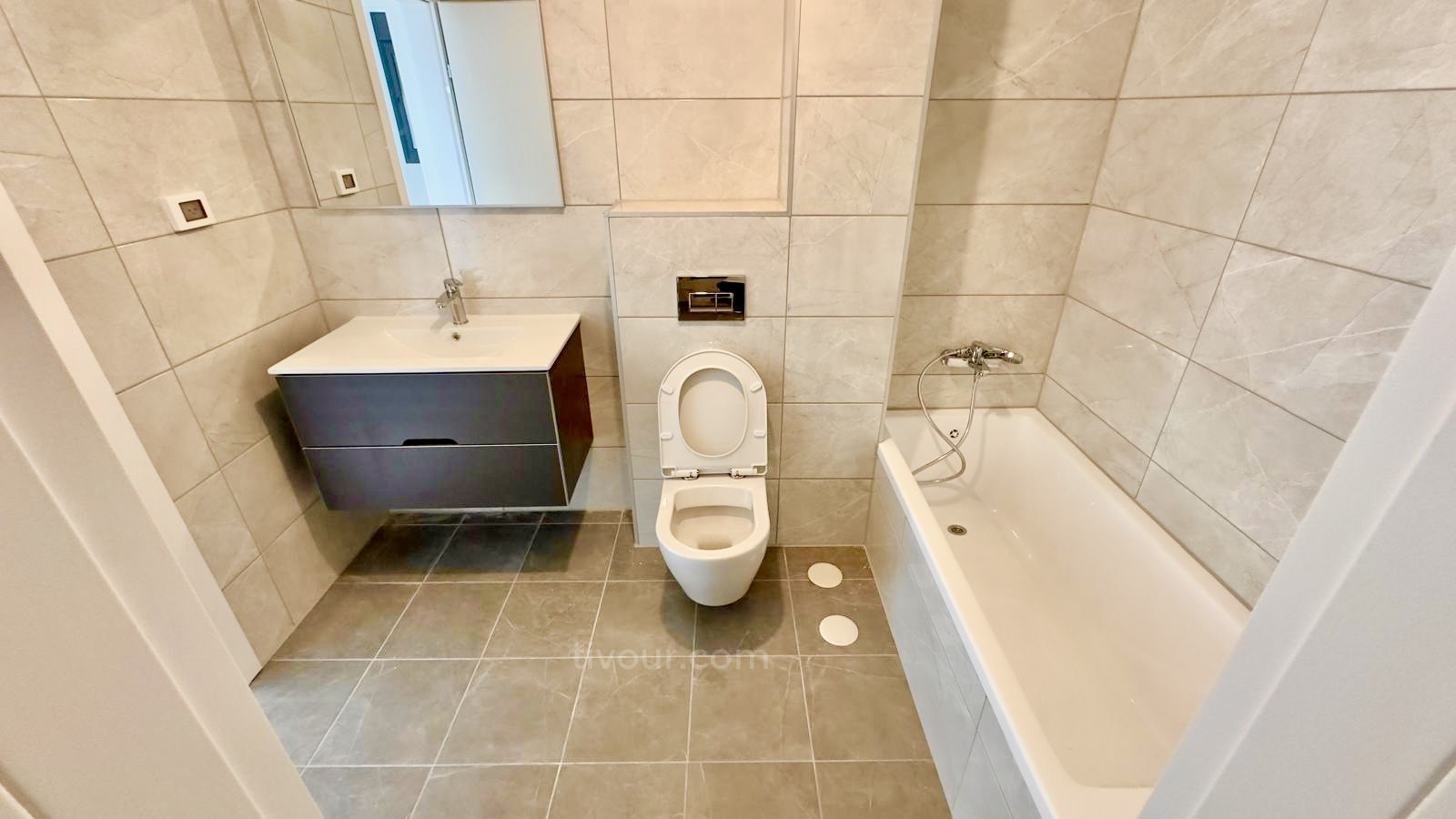 Apartamento 4 cômodos Ashdod Dalet 210-IBL-2079
