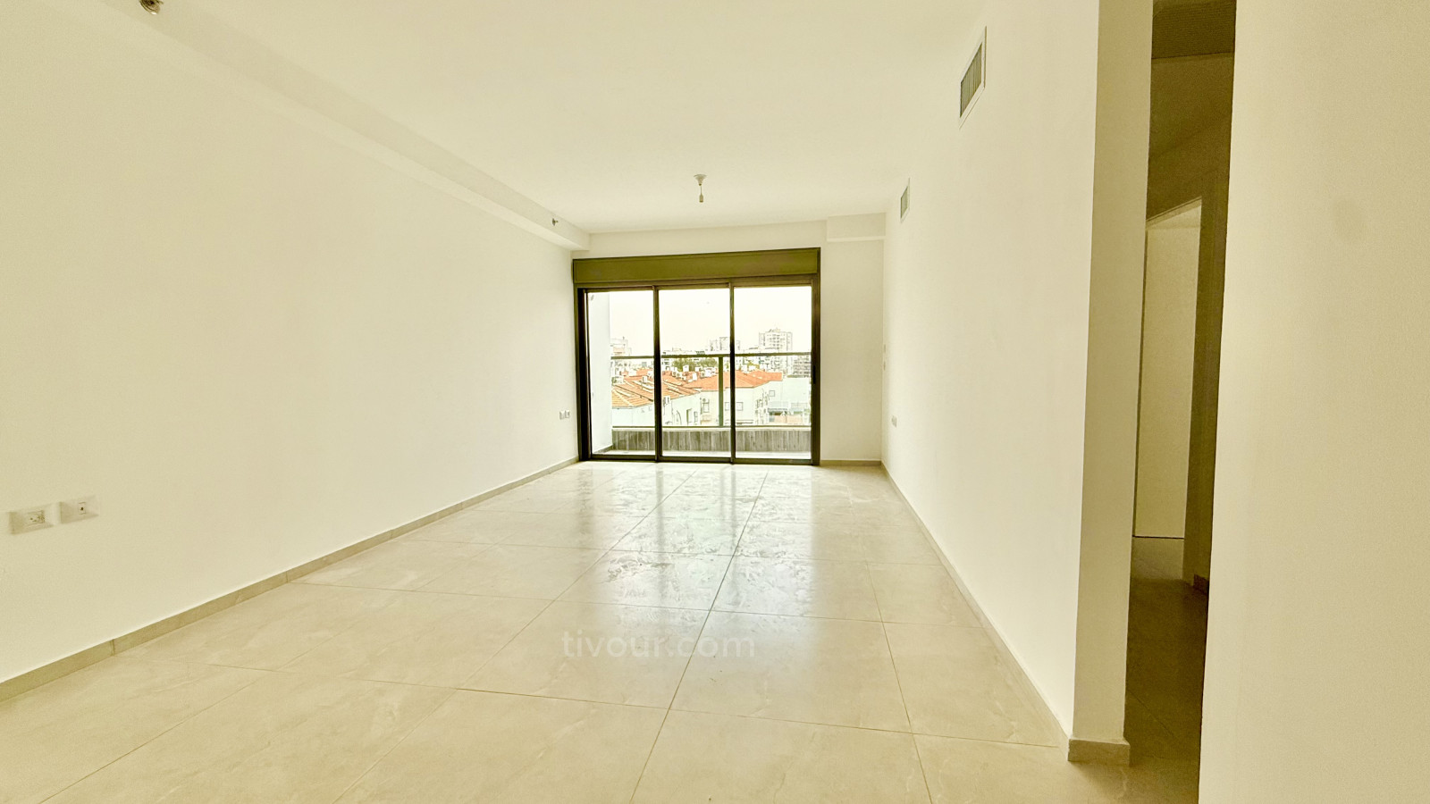 Apartamento 4 cômodos Ashdod Het 210-IBL-2081