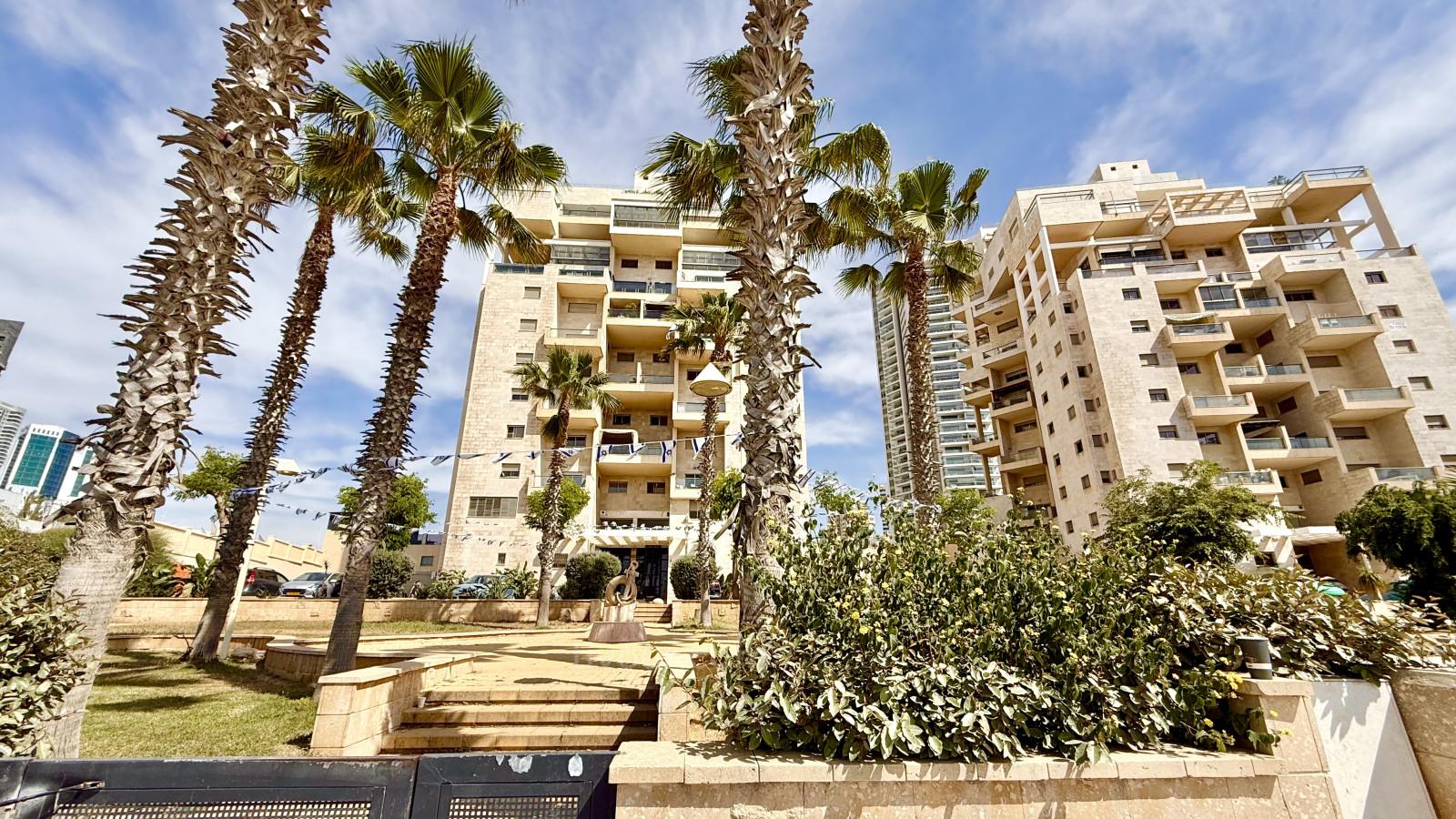 Apartamento 5 cômodos Ashdod Marina 210-IBL-2083