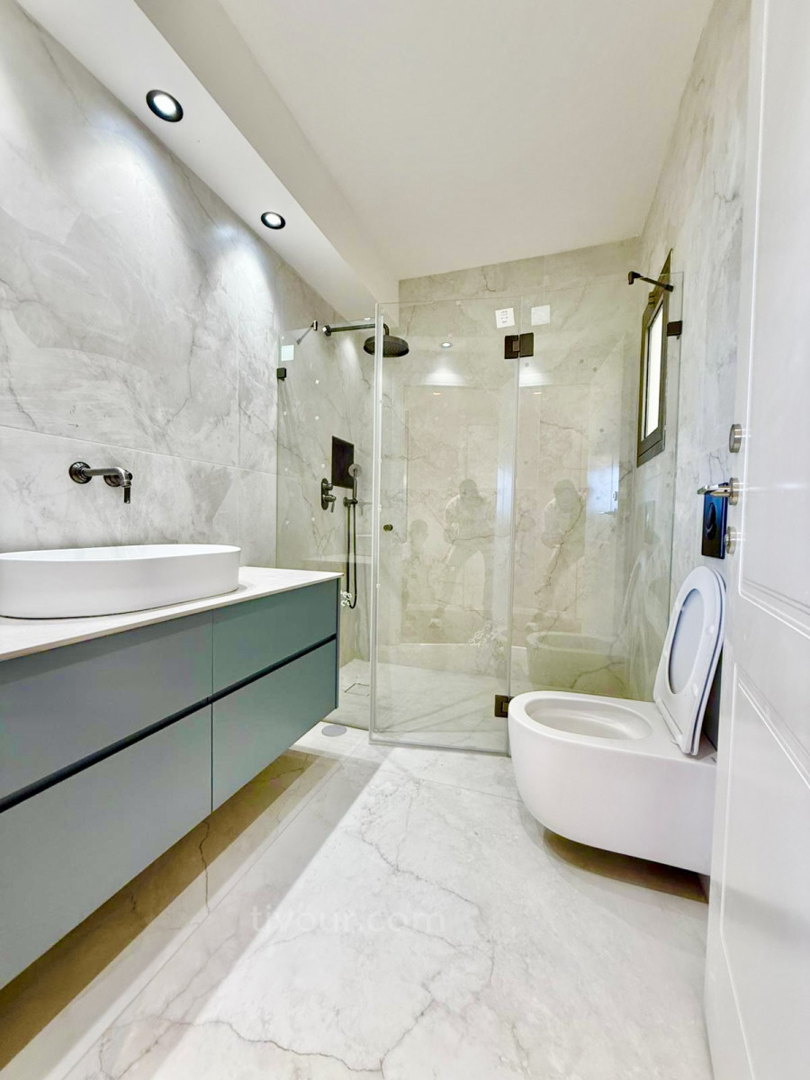 Apartamento 5 cômodos Ashdod Marina 210-IBL-2096