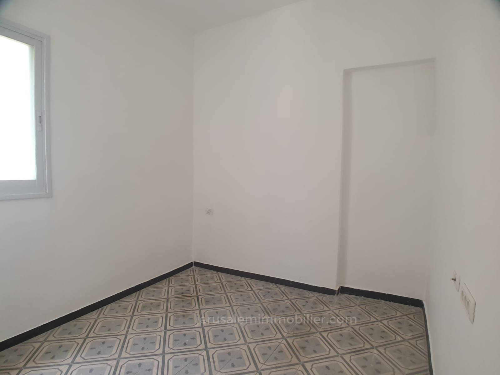 Apartamento 2 cômodos  Jerusalém Nahlaot 226-IBL-1771