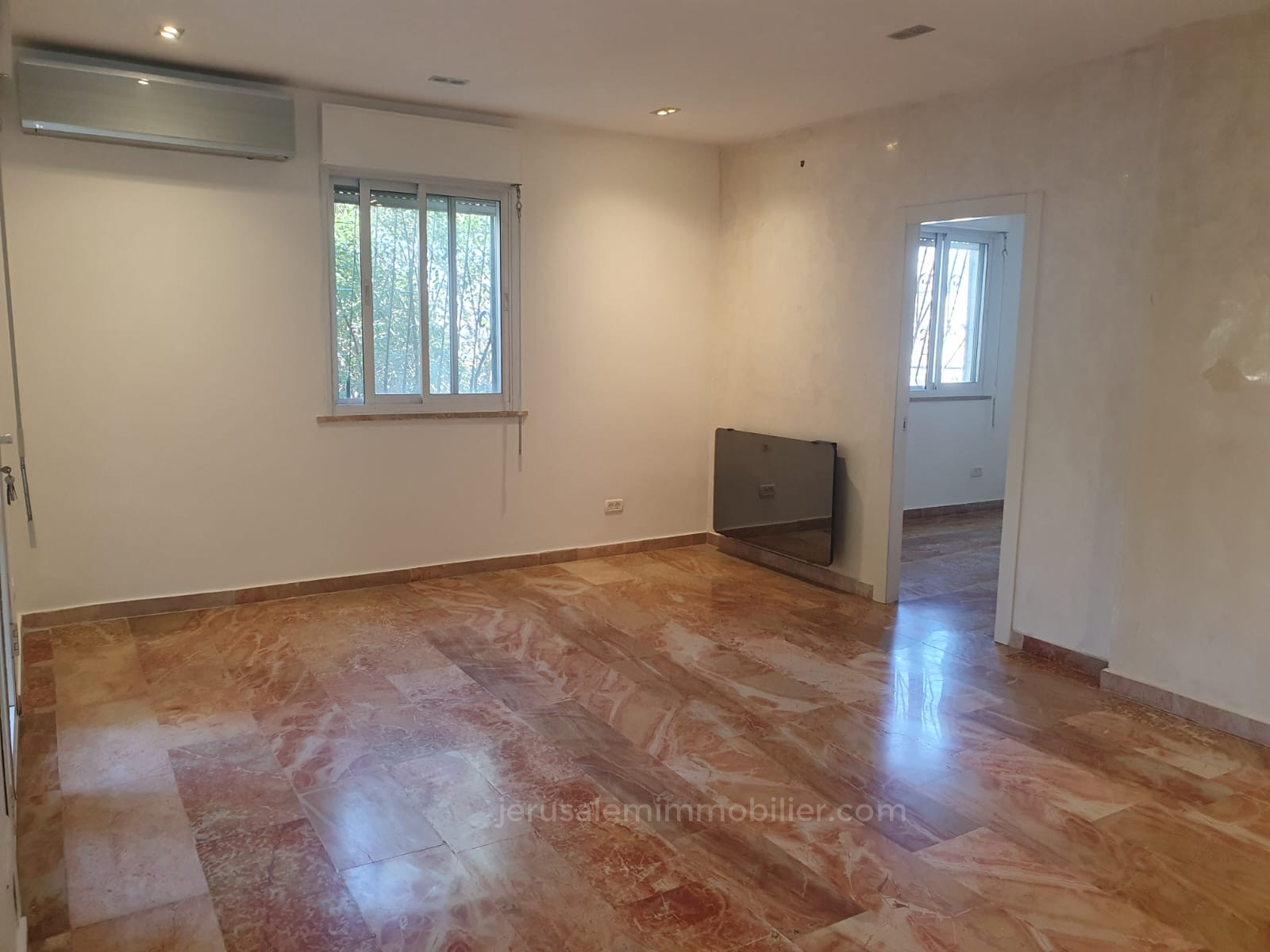 Apartamento 4 cômodos  Jerusalém Katamon hayeshana 226-IBL-1783