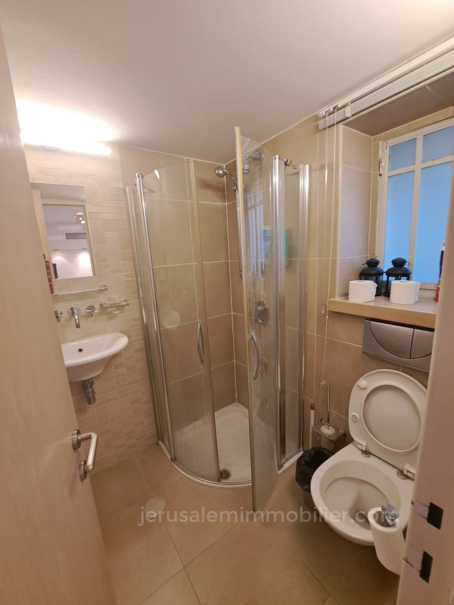 Apartamento 1.5 cômodos  Jerusalém Katamon hayeshana 226-IBL-1803