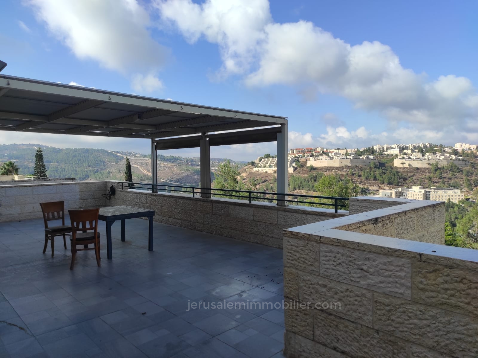 Apartamento 5 cômodos  Jerusalém Malha 226-IBL-1810