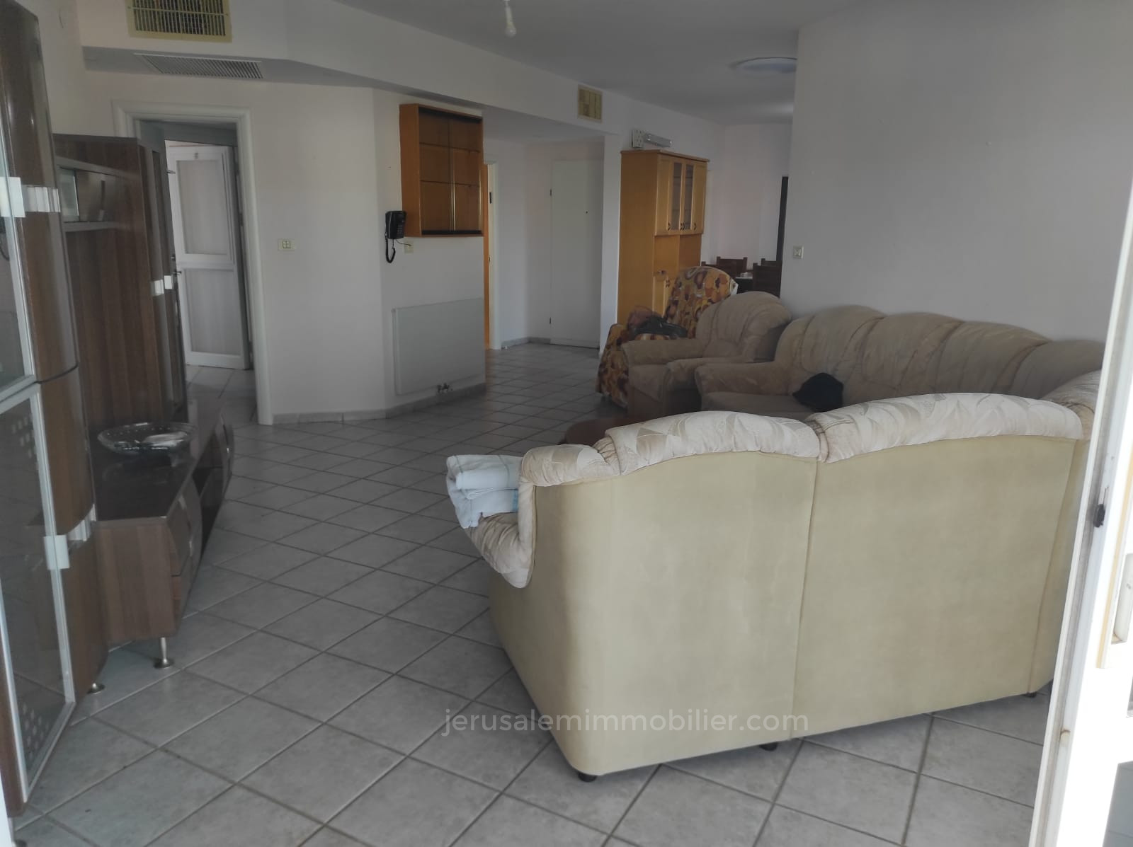 Apartamento 5 cômodos  Jerusalém Malha 226-IBL-1810