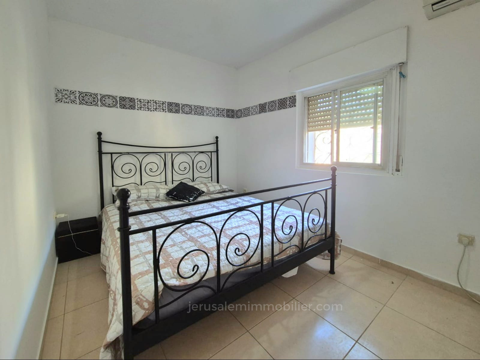 Apartamento 3 cômodos  Jerusalém Baka 226-IBL-1867