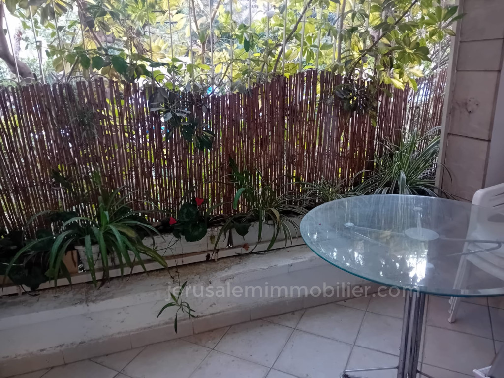 Apartamento 3 cômodos Jerusalém Kiryat Shmuel 226-IBL-1938