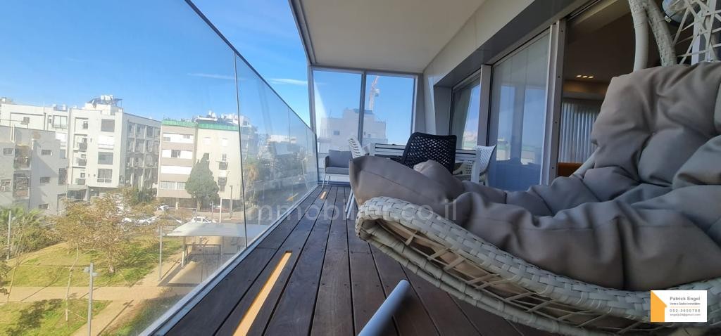 Apartamento 3.5 cômodos  Tel Aviv Região marítima 232-IBL-3526