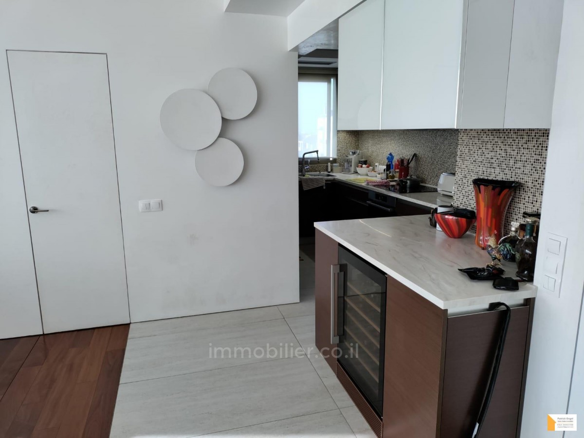 Duplex 3 cômodos  Tel Aviv Região marítima 232-IBL-3556