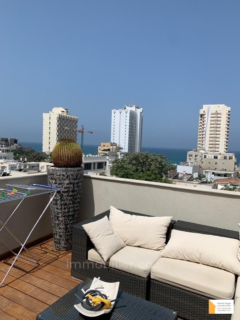 Duplex 3 cômodos  Tel Aviv Região marítima 232-IBL-3556