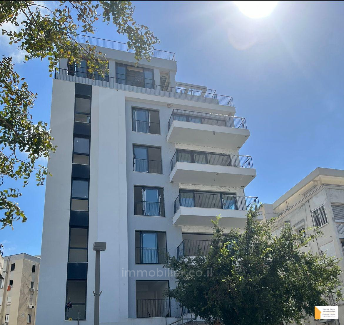 Apartamento 4 cômodos  Tel Aviv Kikar Hamedina 232-IBL-3605