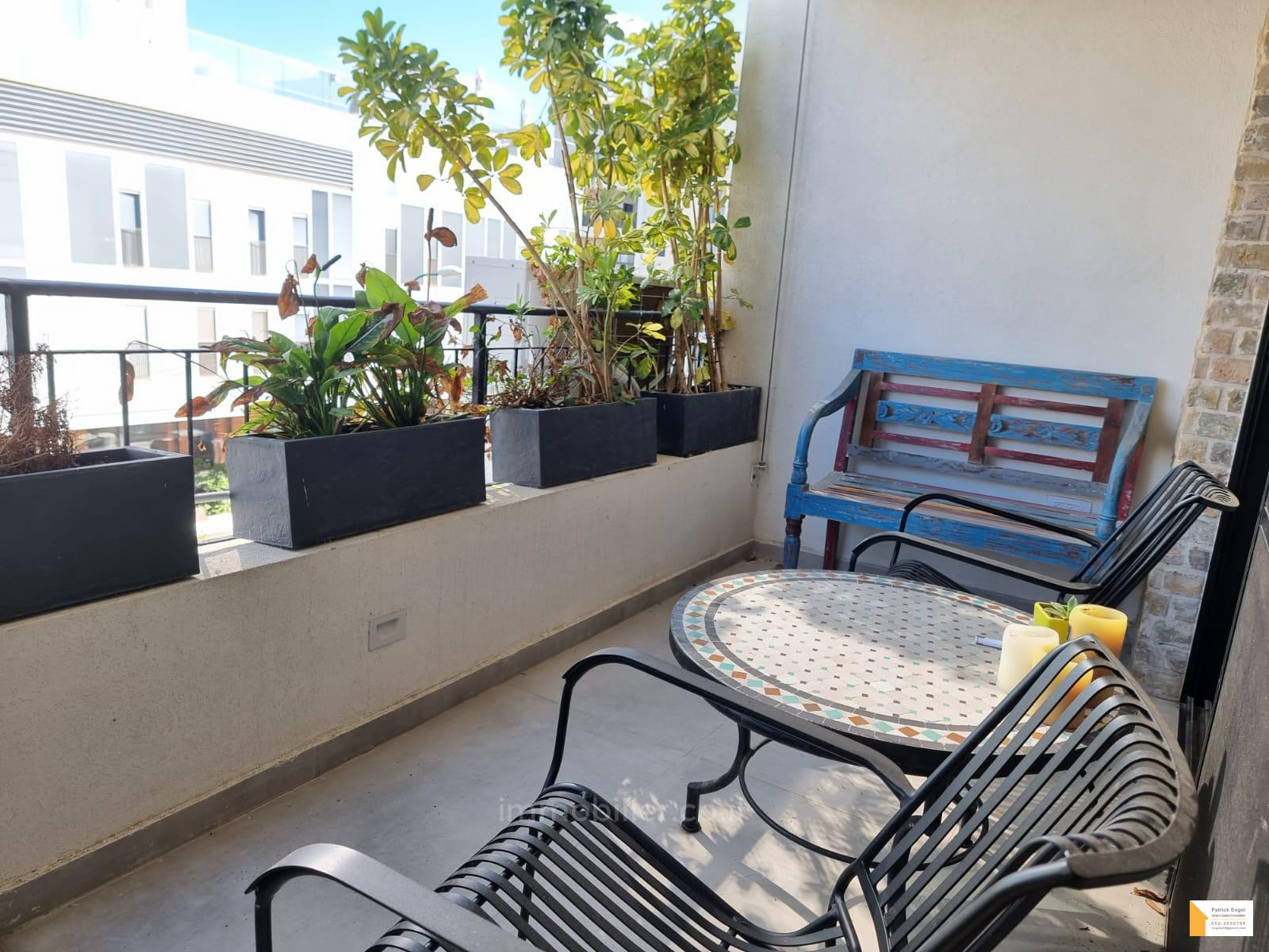 Apartamento 3 cômodos  Tel Aviv Região marítima 232-IBL-3741