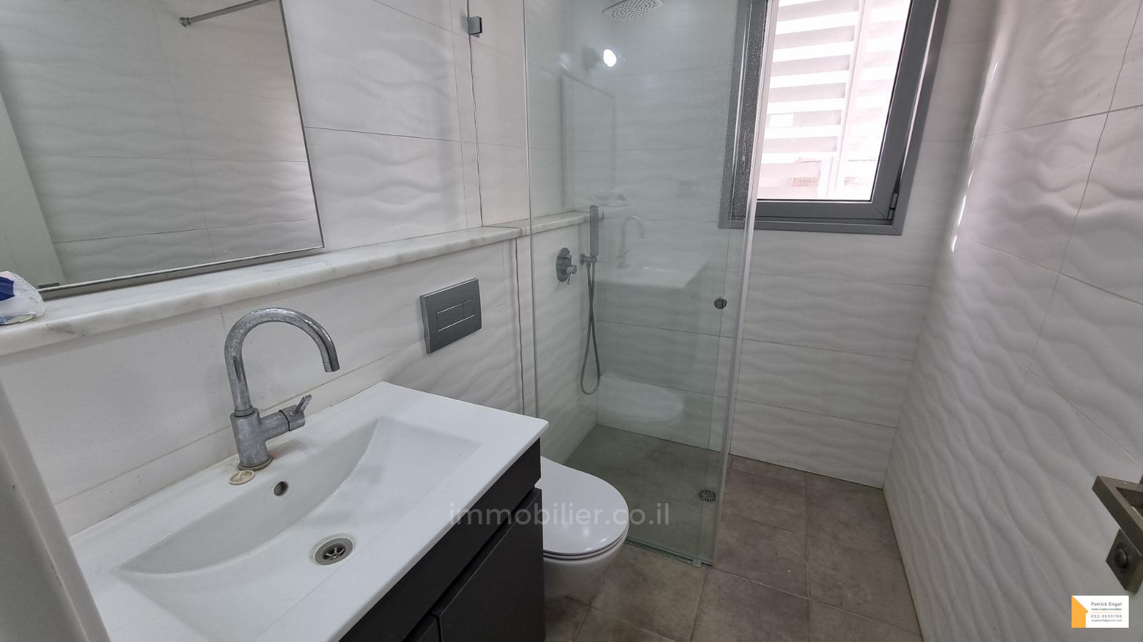 Apartamento 2 cômodos  Tel Aviv Região marítima 232-IBL-3790