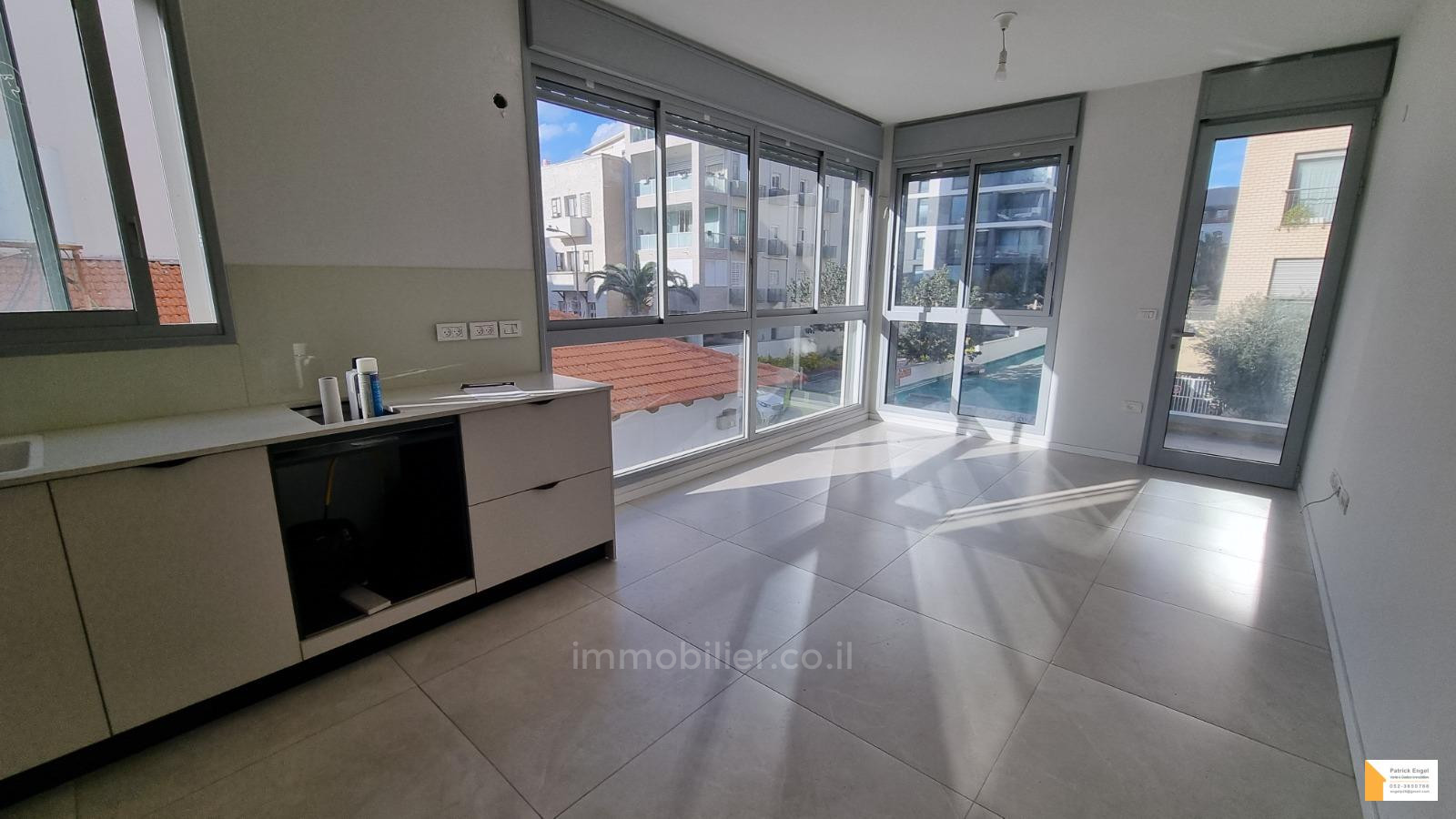 Apartamento 2 cômodos  Tel Aviv Região marítima 232-IBL-3790