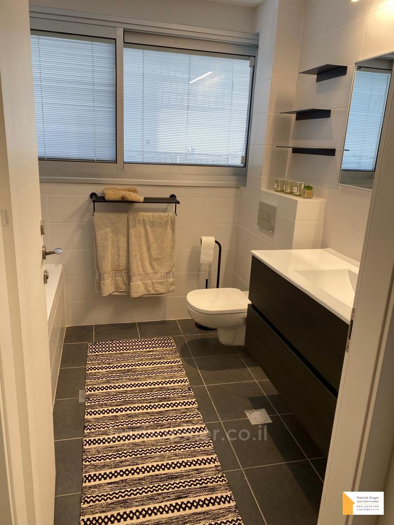 Apartamento 3 cômodos  Tel Aviv Lev Tel-Aviv 232-IBL-3792