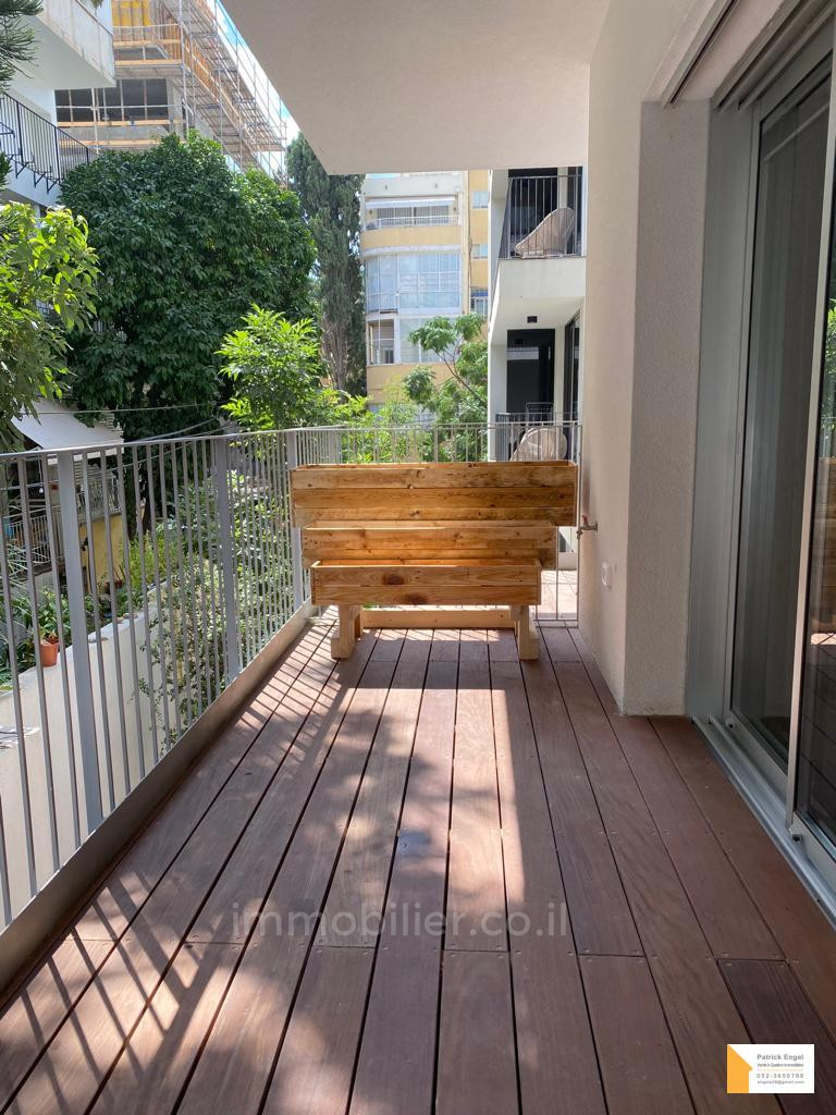 Apartamento 3 cômodos  Tel Aviv Lev Tel-Aviv 232-IBL-3792