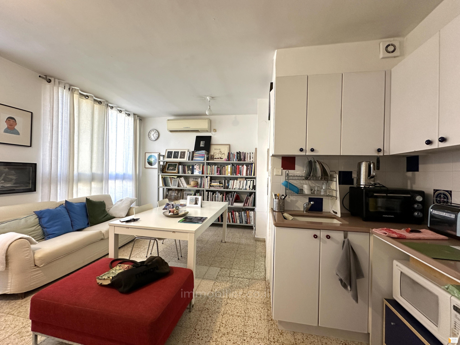 Apartamento 2 cômodos  Tel Aviv Região marítima 232-IBL-3844