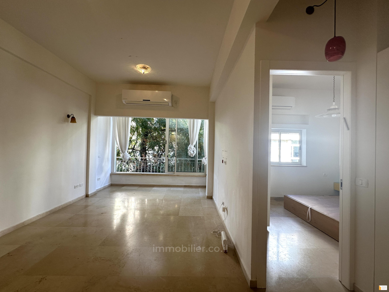 Apartamento 3 cômodos  Tel Aviv Centro da cidade 232-IBL-3853