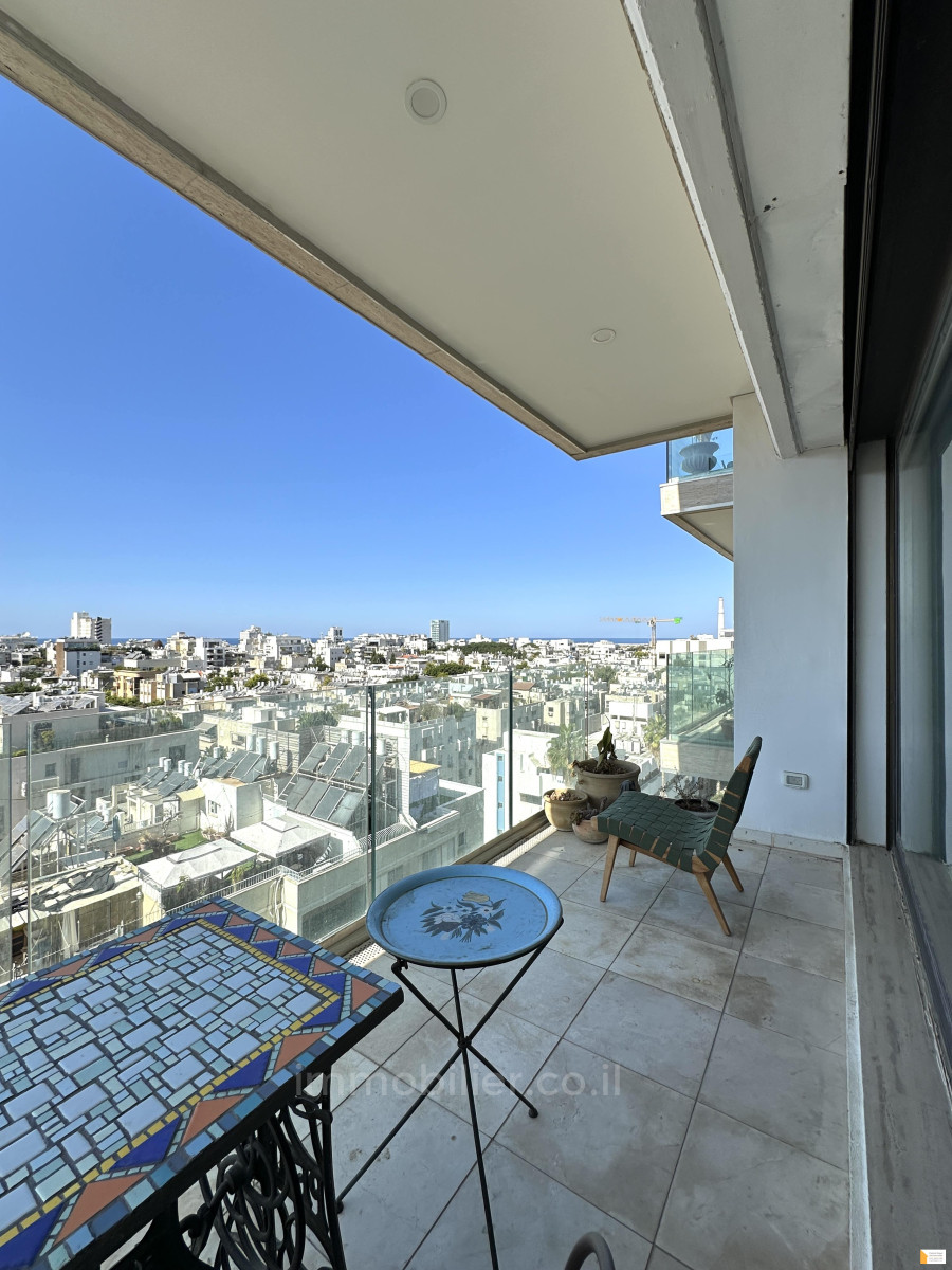 Apartamento 4 cômodos  Tel Aviv Bazel 232-IBL-3856