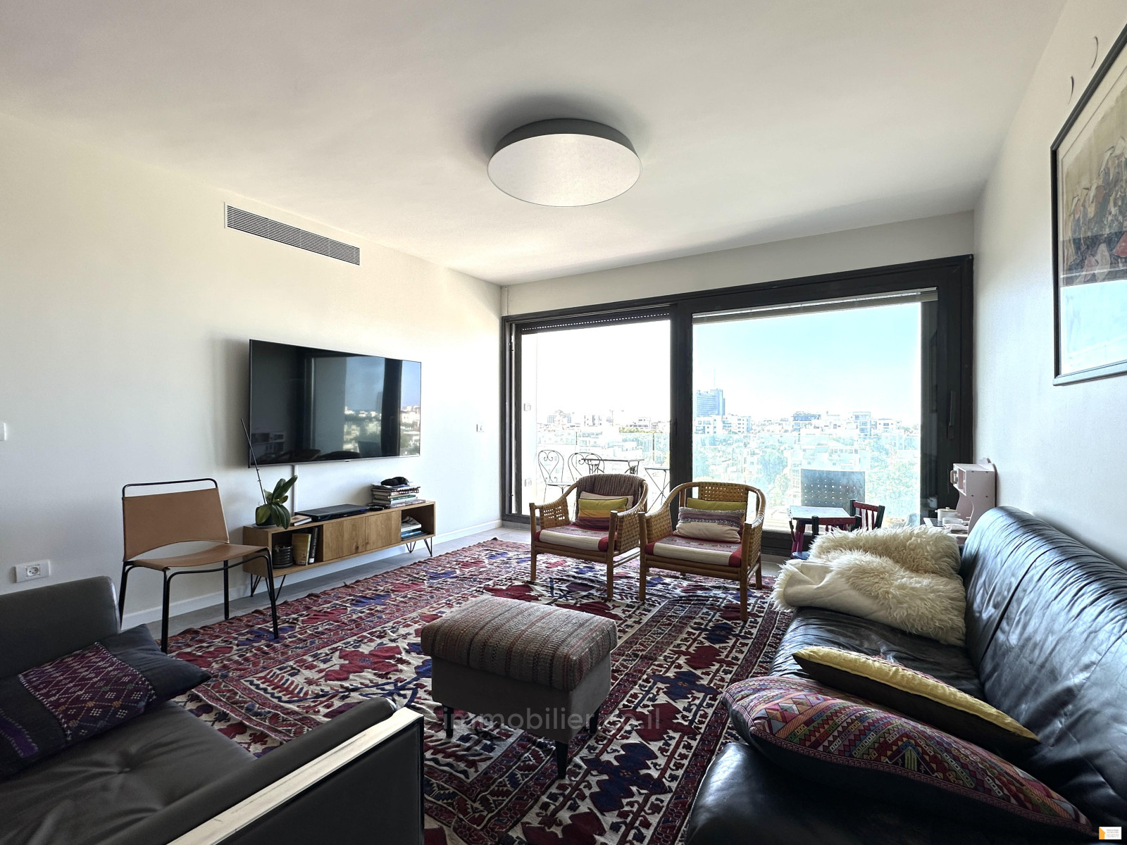 Apartamento 4 cômodos  Tel Aviv Bazel 232-IBL-3856