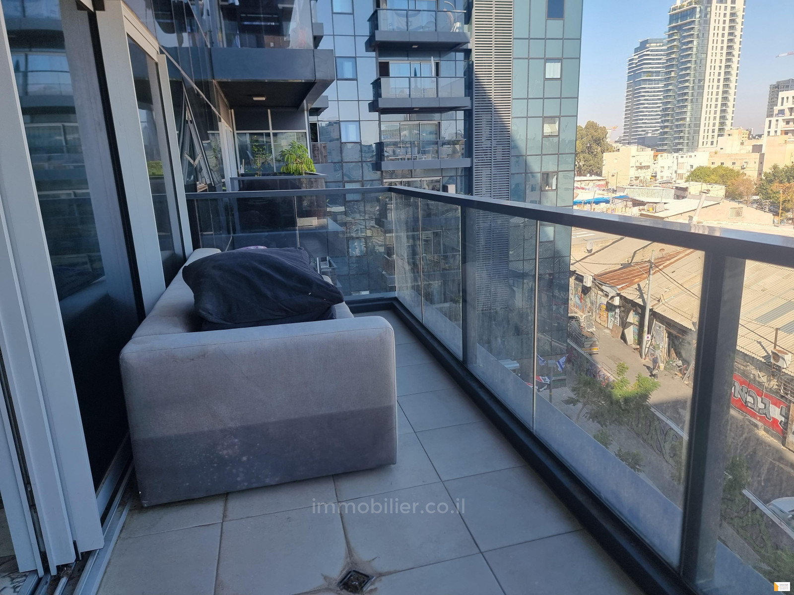 Apartamento 4 cômodos  Tel Aviv Florentine 232-IBL-3870