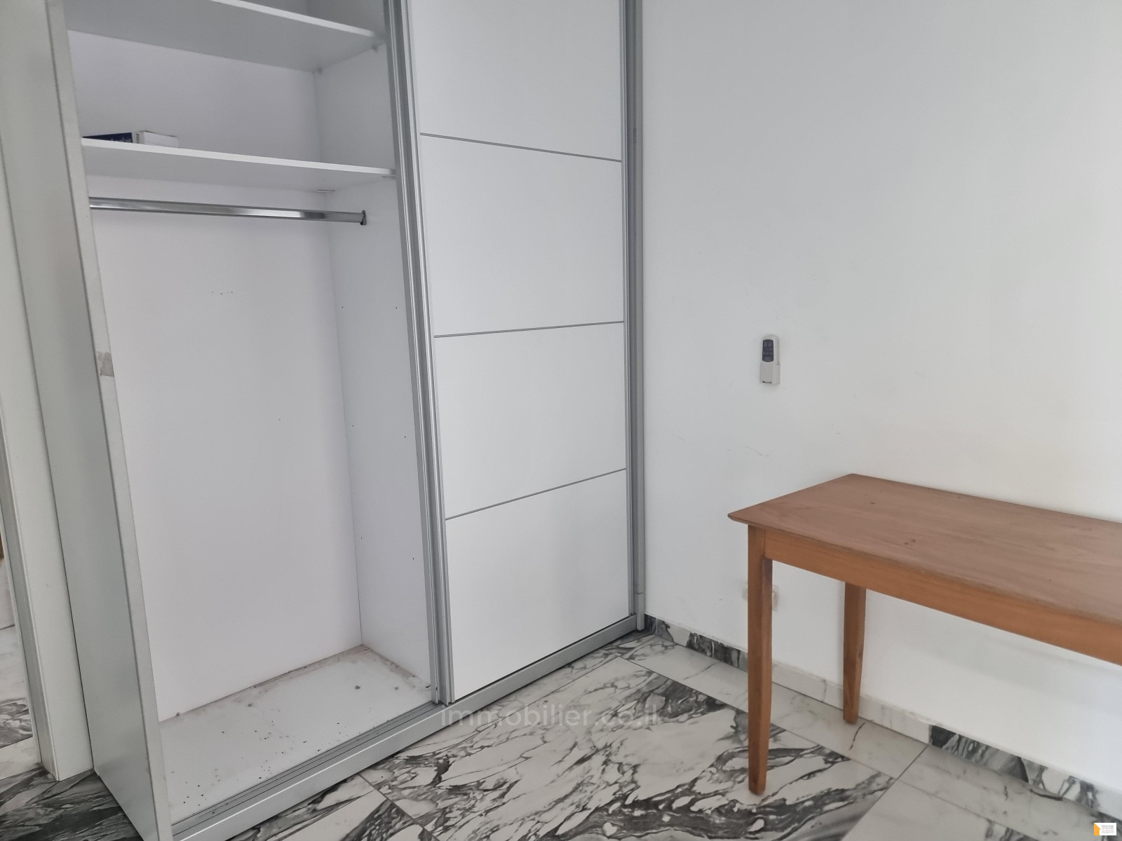 Apartamento 4 cômodos  Tel Aviv Florentine 232-IBL-3870