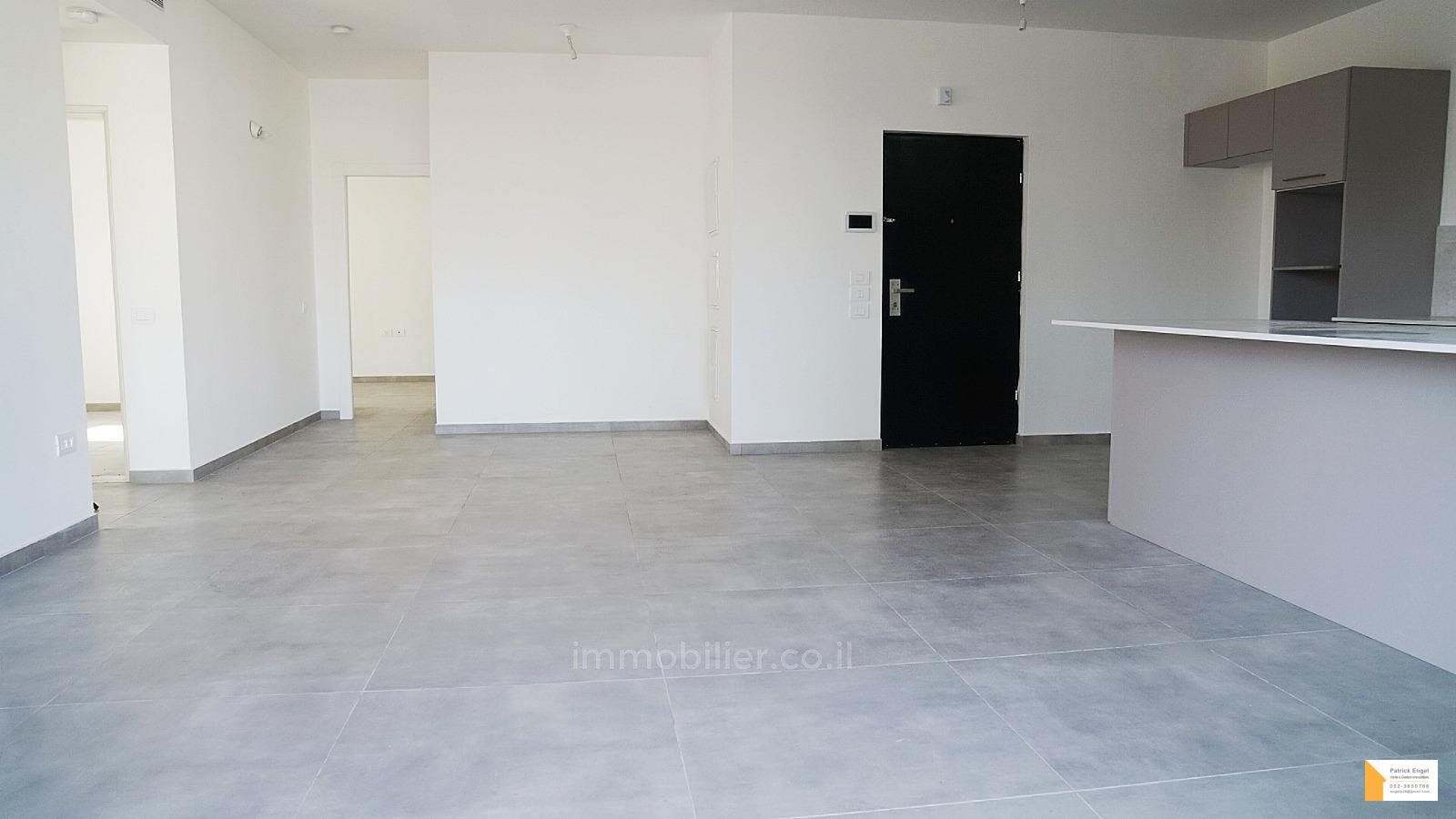 Apartamento 4 cômodos  Tel Aviv Centro da cidade 232-IBL-3877