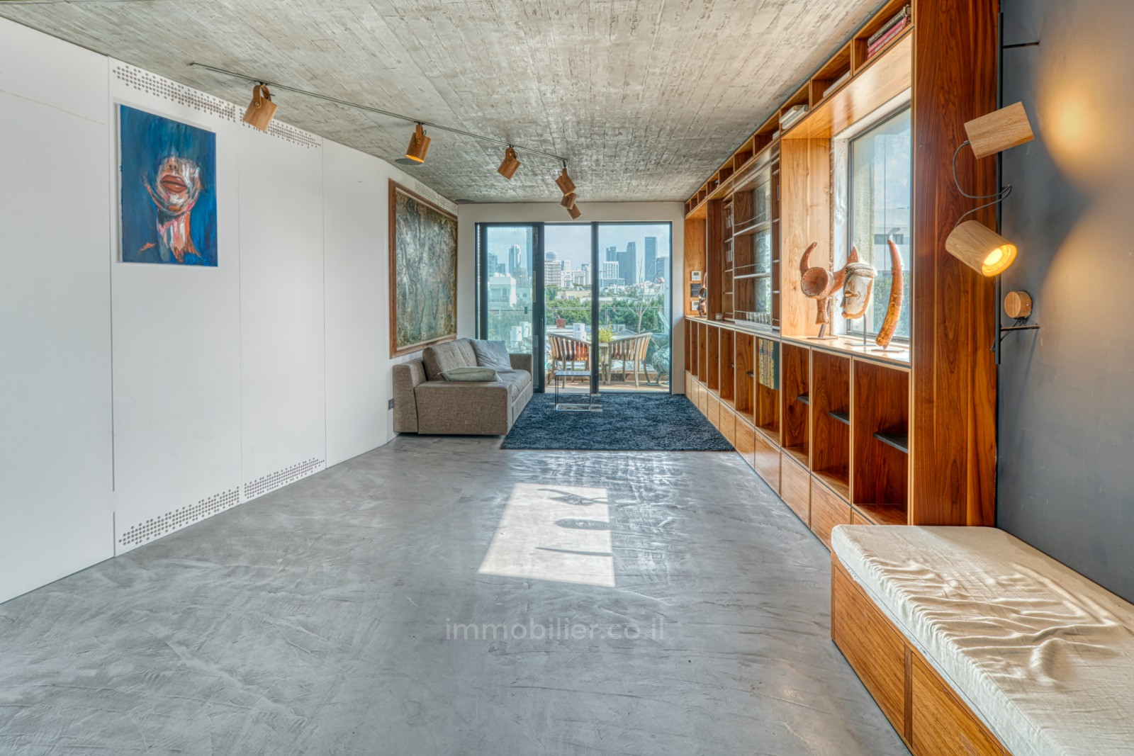 Casarão 5 cômodos Tel Aviv Região marítima 232-IBL-3900