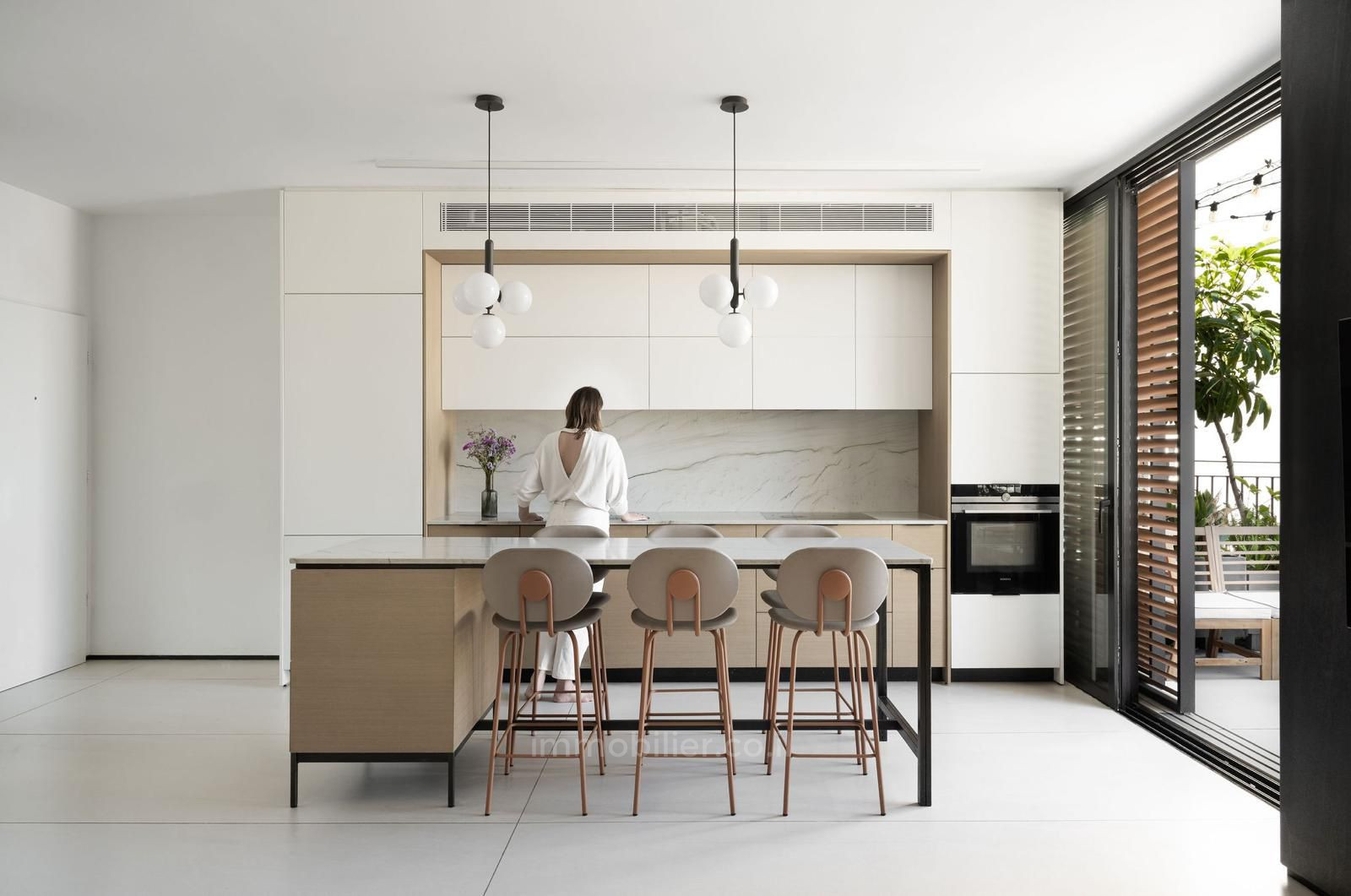 Apartamento 4 cômodos Tel Aviv Região marítima 232-IBL-3940