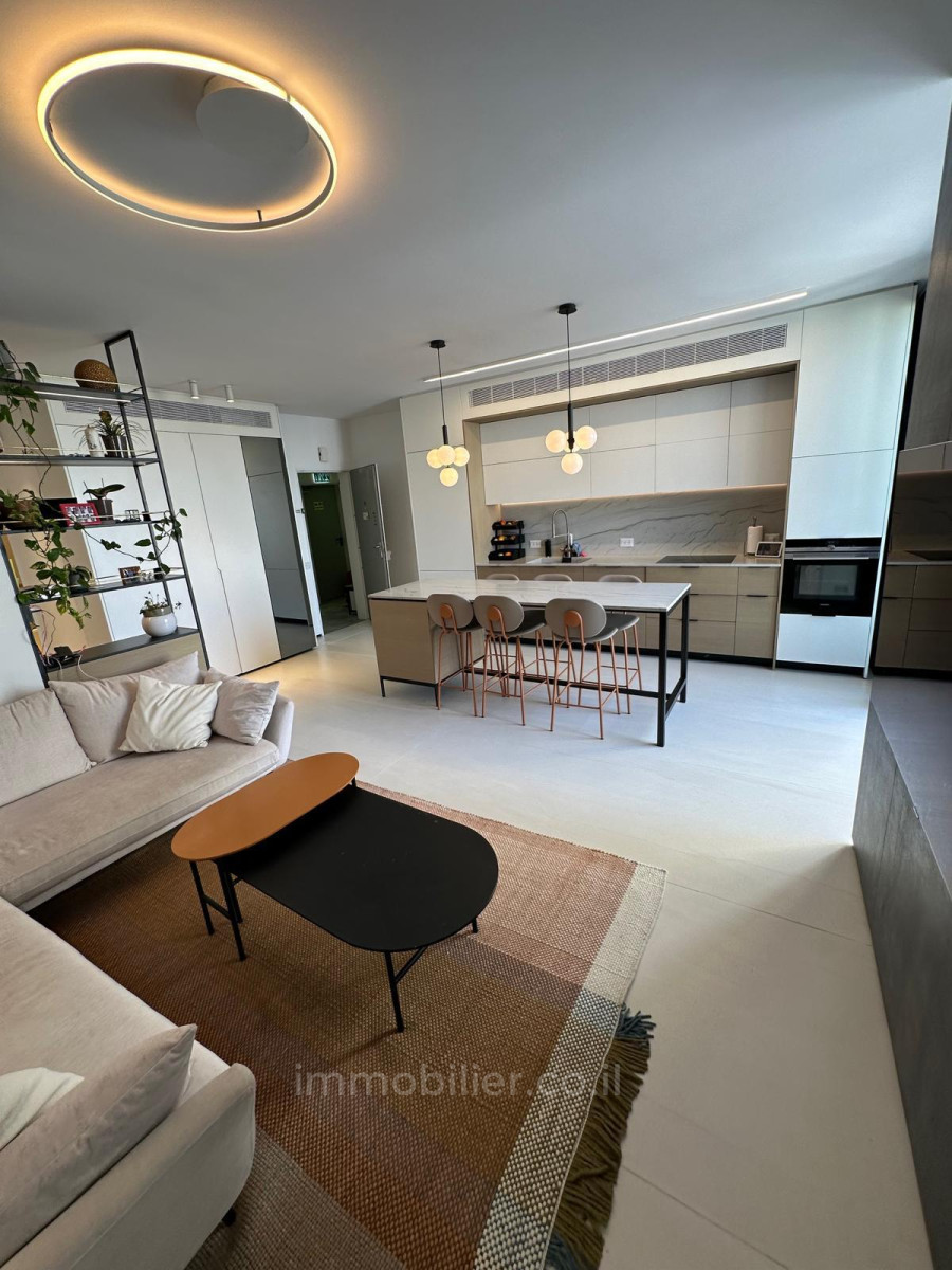 Apartamento 4 cômodos Tel Aviv Região marítima 232-IBL-3940