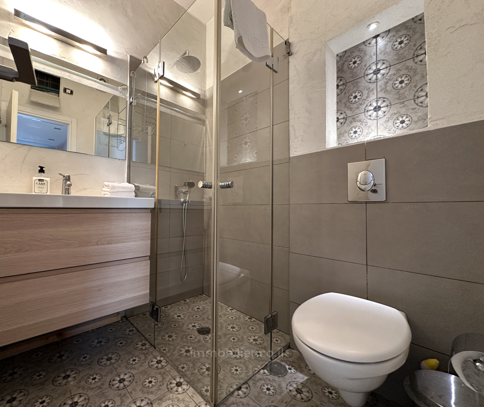 Apartamento 3 cômodos Tel Aviv Região marítima 232-IBL-3965