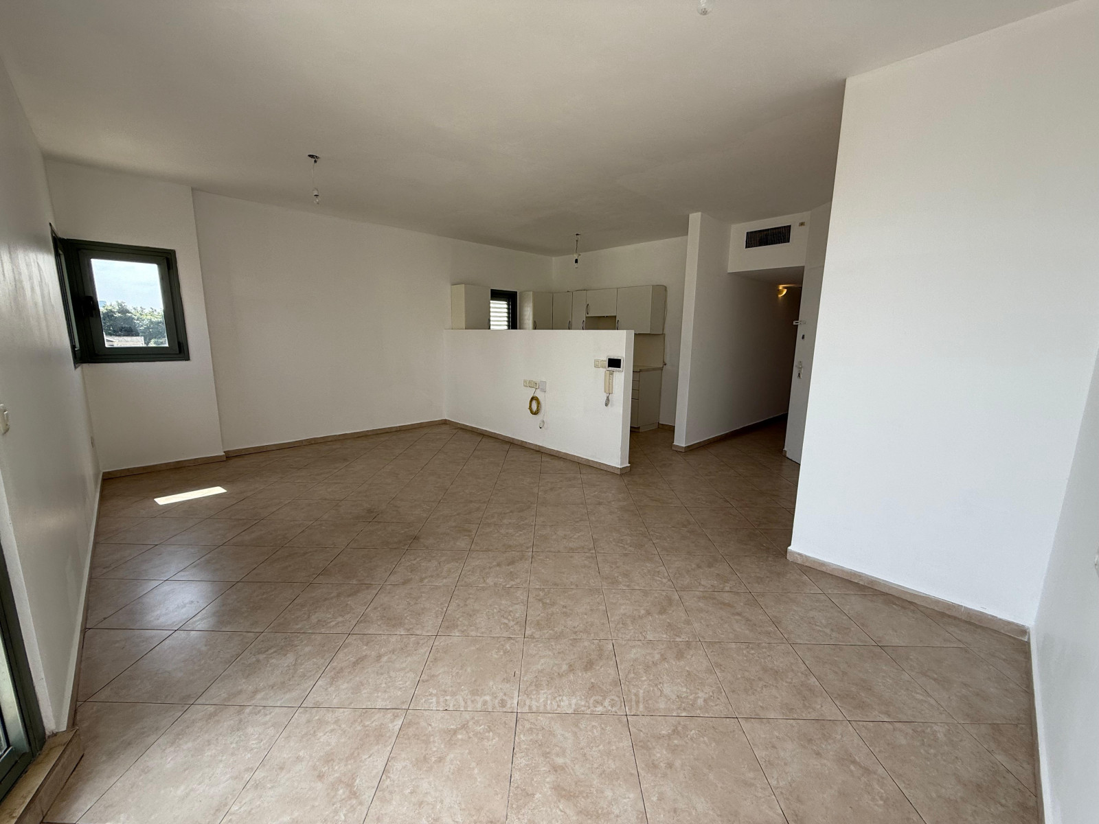 Apartamento 3 cômodos Tel Aviv Região marítima 232-IBL-3980