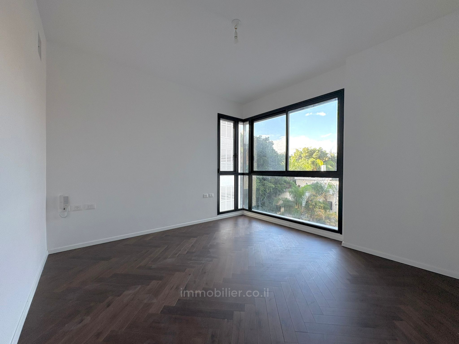 Apartamento 5 cômodos Tel Aviv Yehouda hamakaby 232-IBL-3987