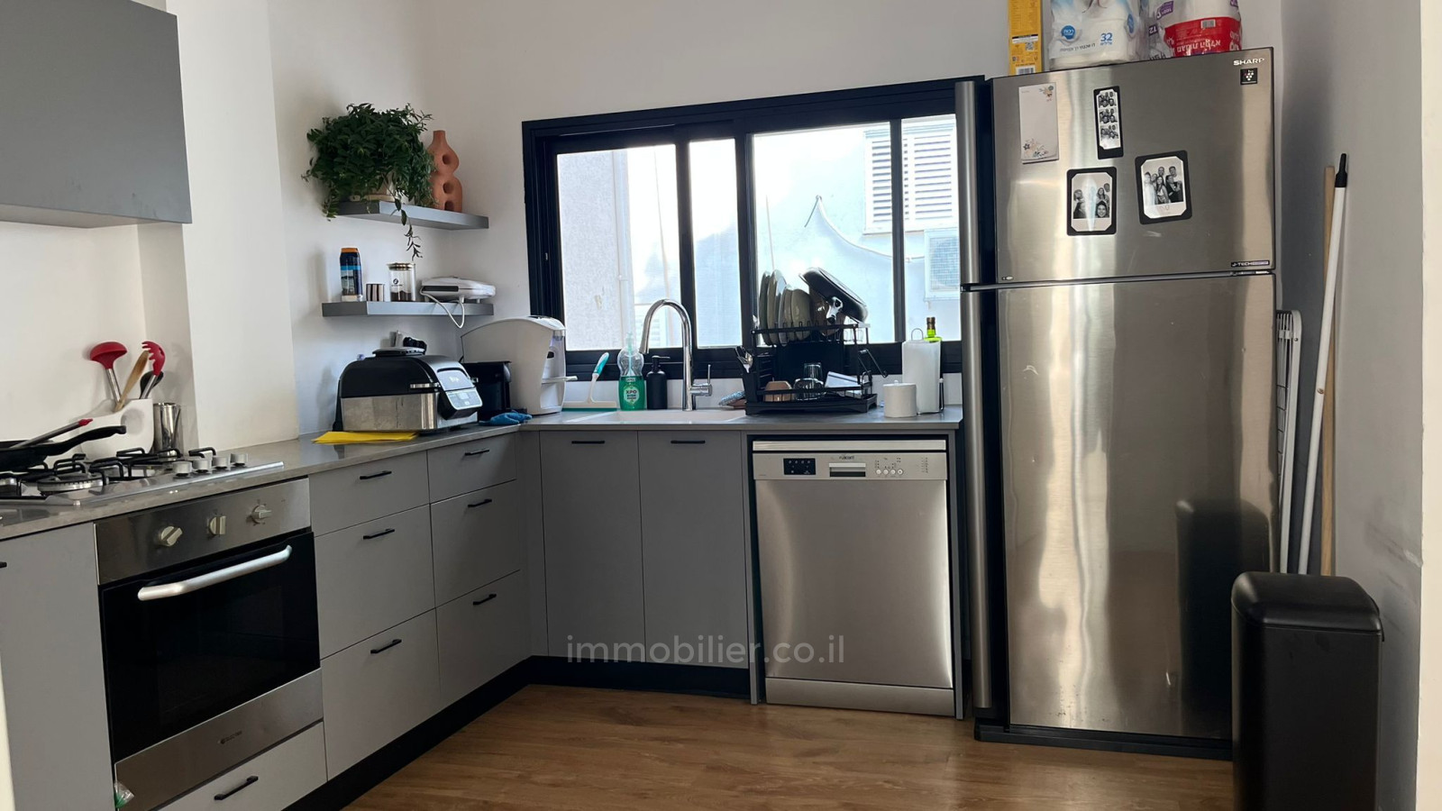 Apartamento 3 cômodos Tel Aviv Região marítima 232-IBL-3988