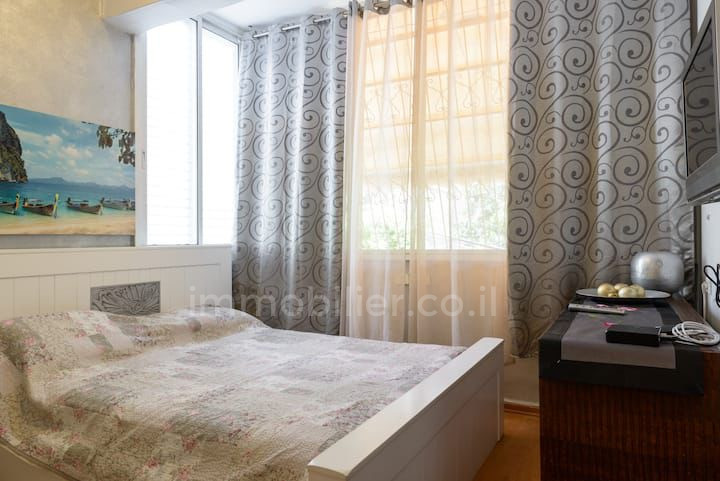 Apartamento 5 cômodos Tel Aviv Sokolov 232-IBL-3991