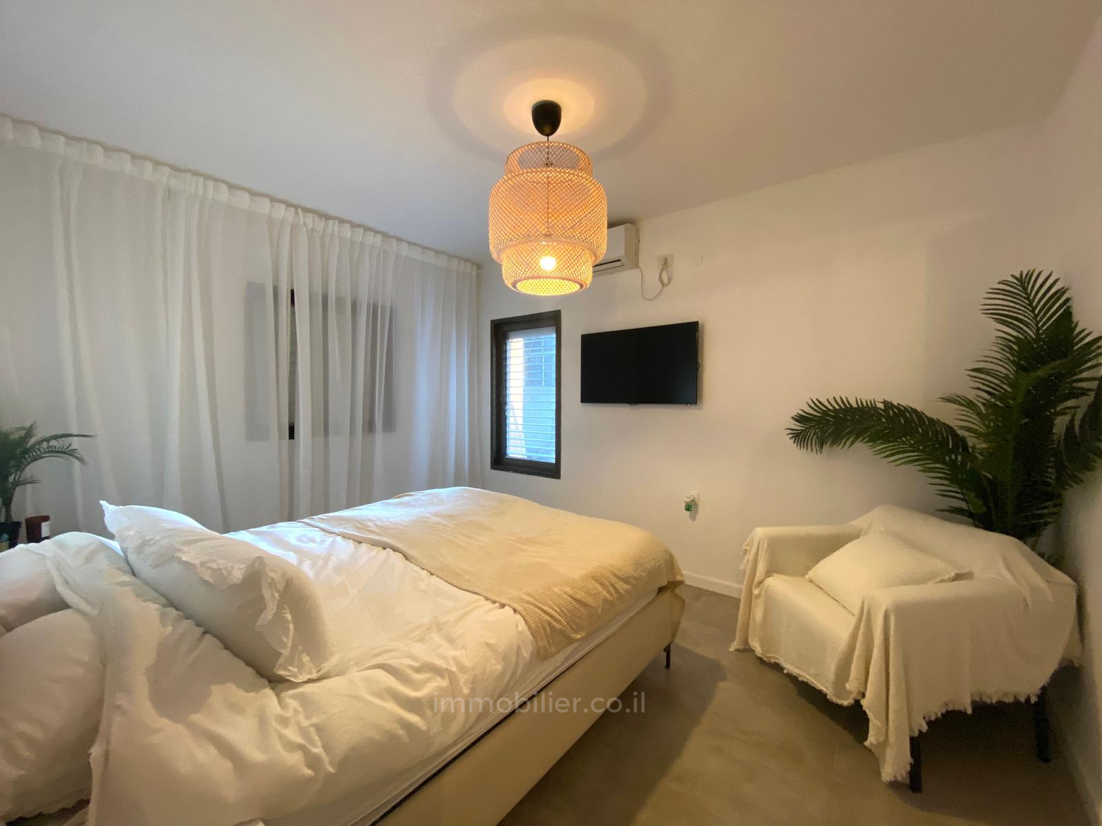 Apartamento 3 cômodos Tel Aviv Região marítima 232-IBL-3996