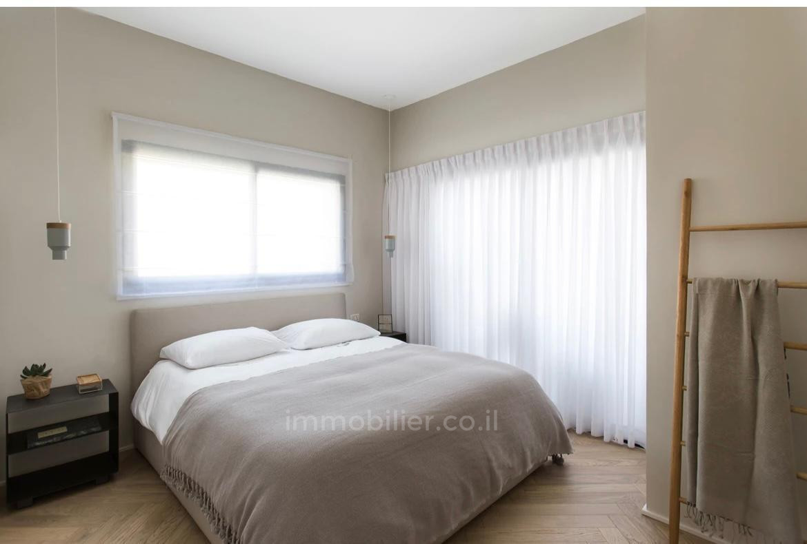 Apartamento 3 cômodos Tel Aviv Região marítima 232-IBL-4002