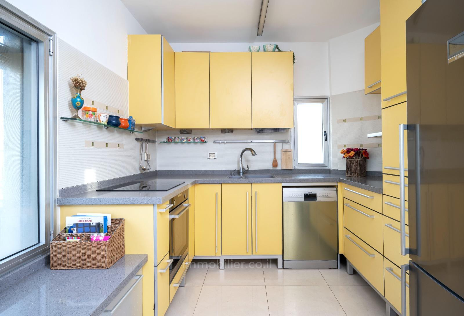 Duplex 3 cômodos Tel Aviv tel aviv 232-IBL-4003