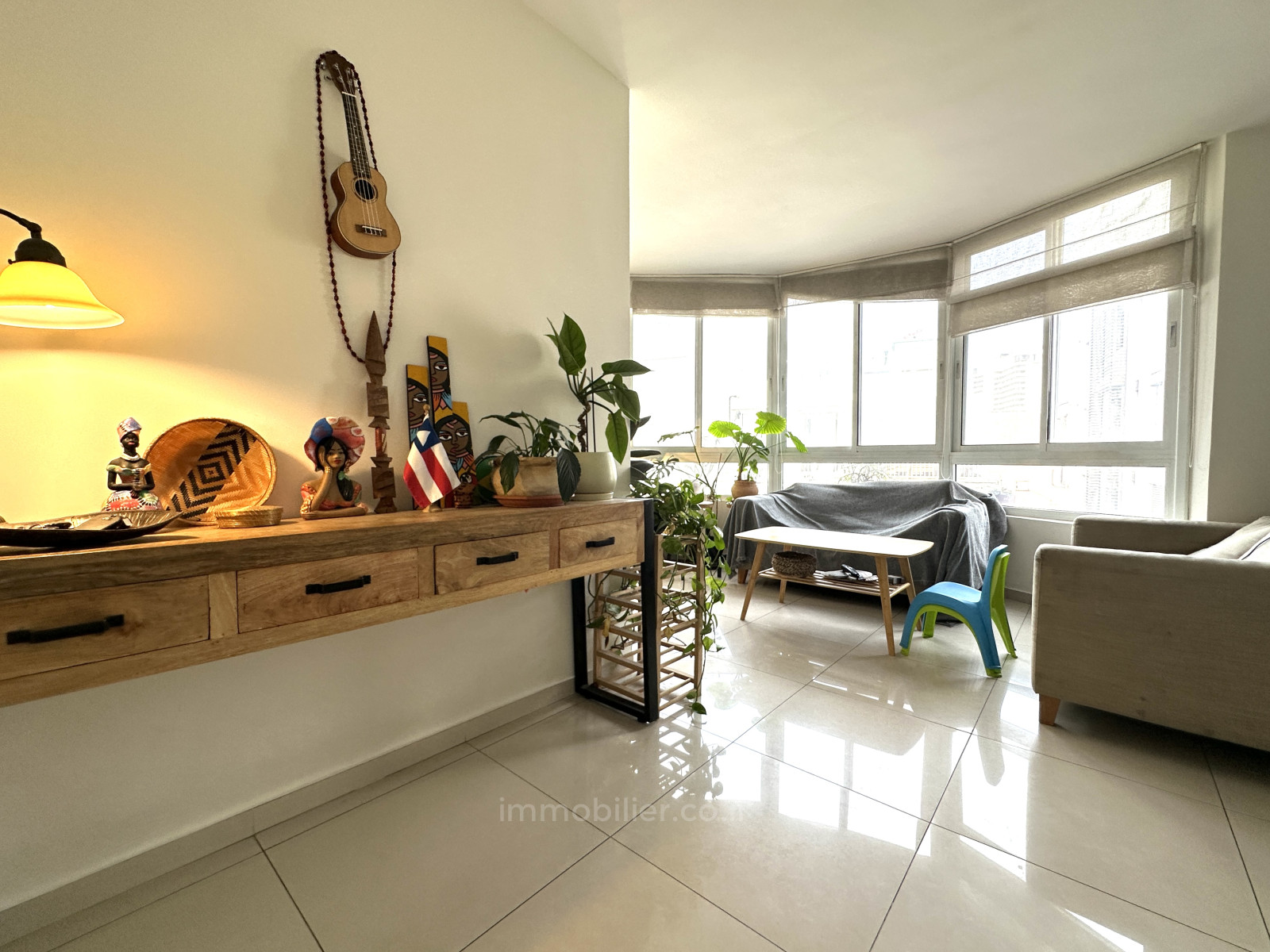 Apartamento 3 cômodos Tel Aviv Região marítima 232-IBL-4013