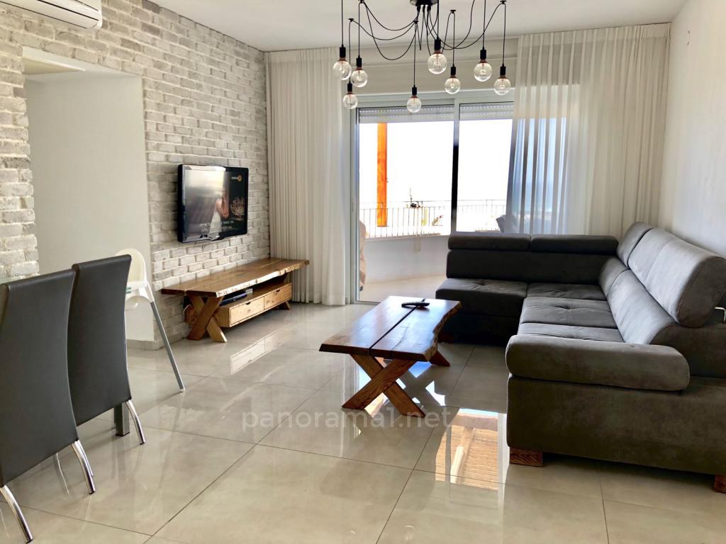 Apartamento 4 cômodos  Ascalão City 233-IBL-1043