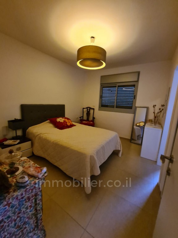 Apartamento 4 cômodos  Ascalão City 233-IBL-1181