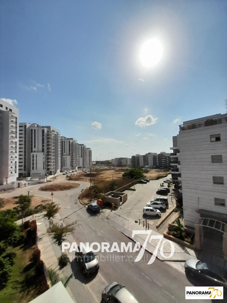 Apartamento 4 cômodos  Ascalão Agamim 233-IBL-1372