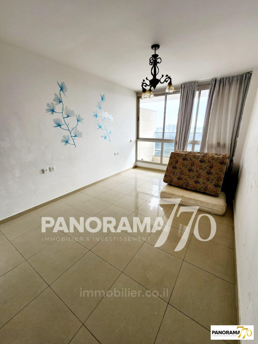 Apartamento 5 cômodos  Ascalão Afridar 233-IBL-1405