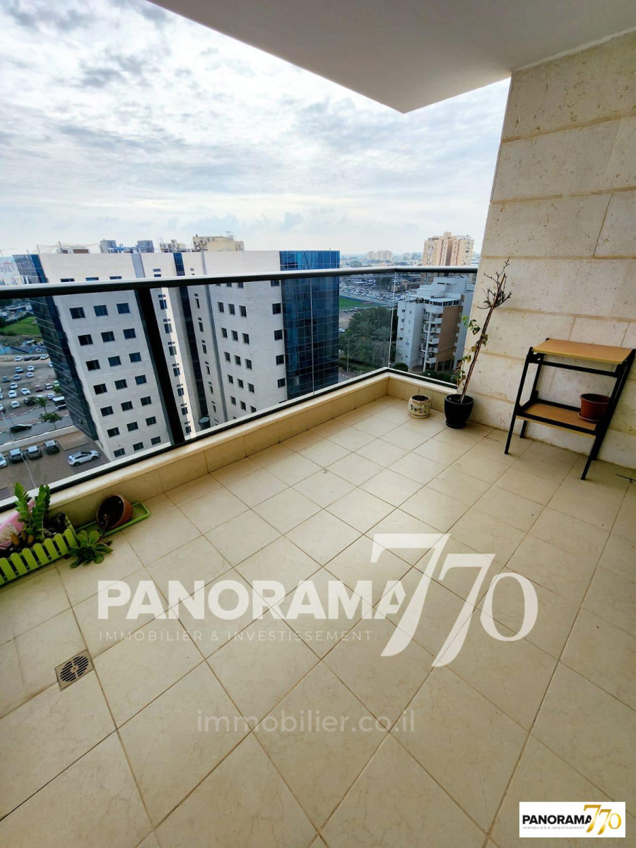 Apartamento 5 cômodos  Ascalão Afridar 233-IBL-1405