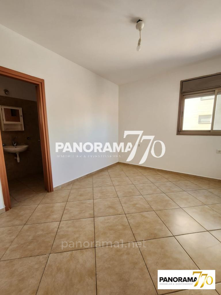 Apartamento 4 cômodos  Ascalão Barnea 233-IBL-1452